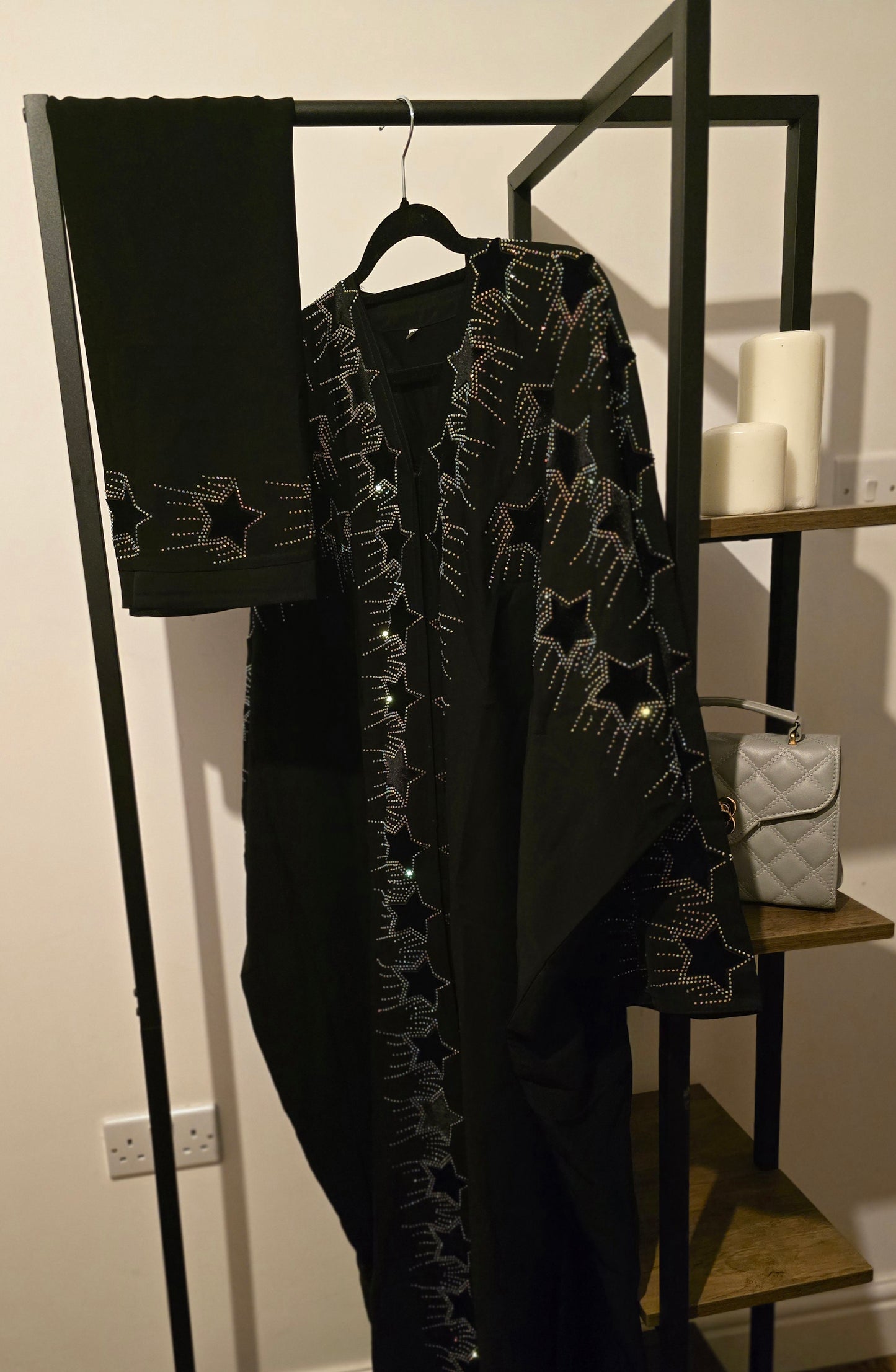 Elegant Black Abaya with Starry Rhinestone Design Includes Coordinated Head Scarf Dubai Style Abaya for Women