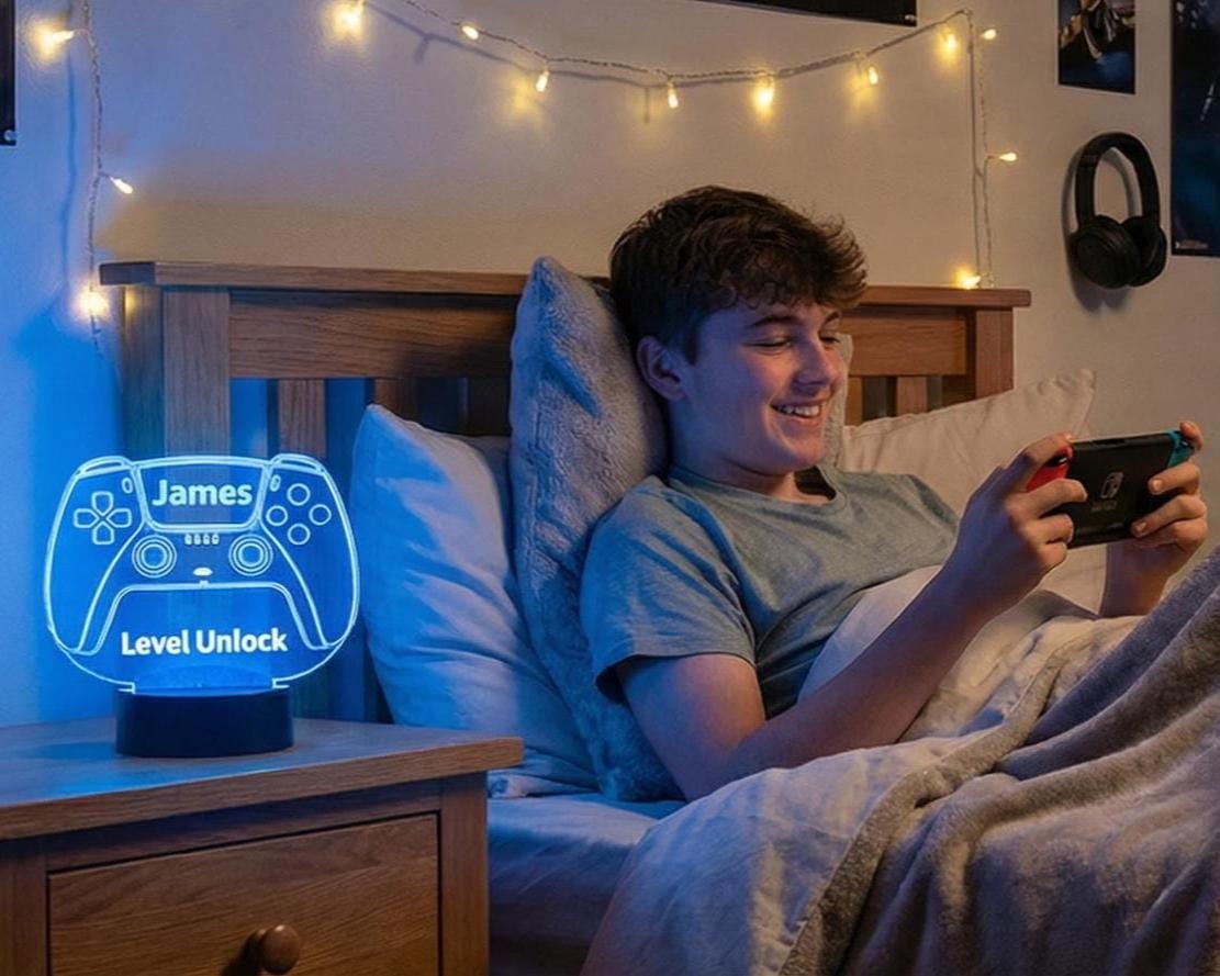Personalised Gaming Controller LED Night Light | Custom Name & Text Gamer Lamp | Kids and Teen Bedroom Decor | Gamer Gift for Boys